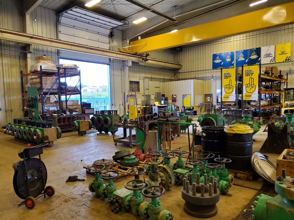 ± 15,000 SF shop, office & ± 7 acre yard | Former Weir Oil & Gas Facility: 14082 49th Rd NW, Williston, ND 58801